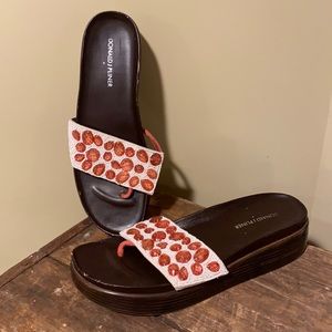 Donald J Pliner Size 9.5 M pink & white beaded brown slides, good used condition